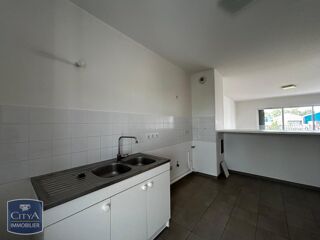  Appartement à louer 4 pièces 104 m²