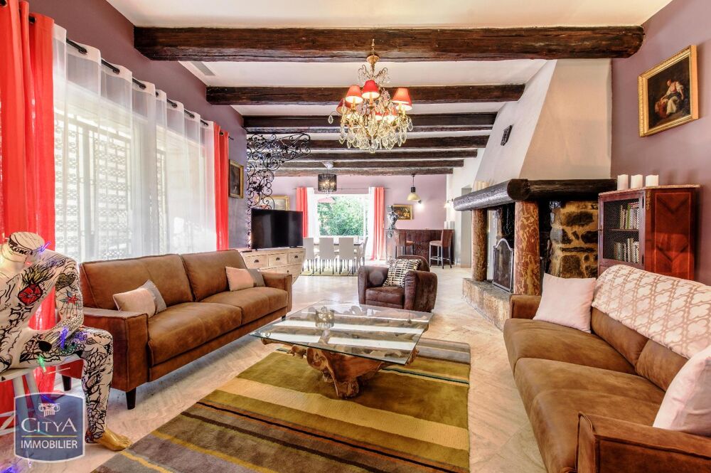 À LOUER : Découvrez cette magnifique villa meublé T5 sit....
