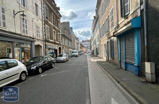  Appartement à louer 3 pièces 77 m²