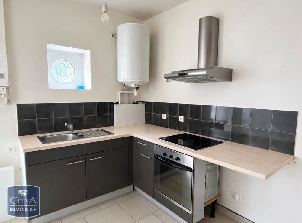 Venez découvrir ce charmant appartement T2 situé à Bapau....