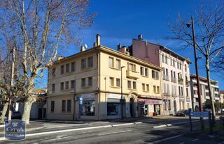  Appartement à louer 4 pièces 87 m²