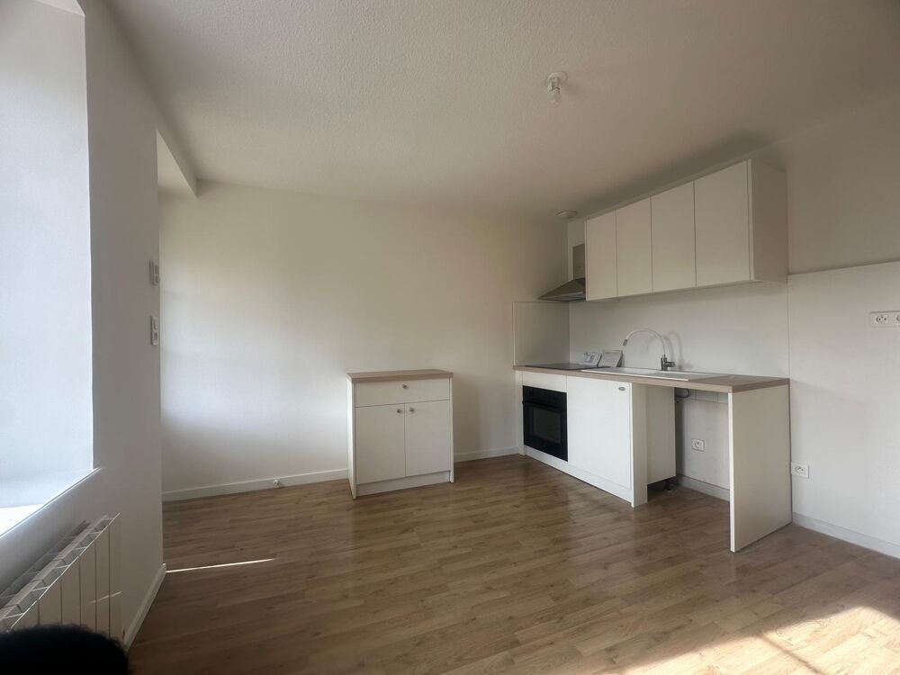 location Maison - 4 pièce(s) - 93 m² Prissé (71960)