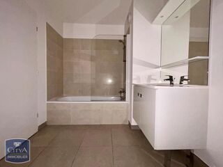  Appartement à louer 3 pièces 66 m²