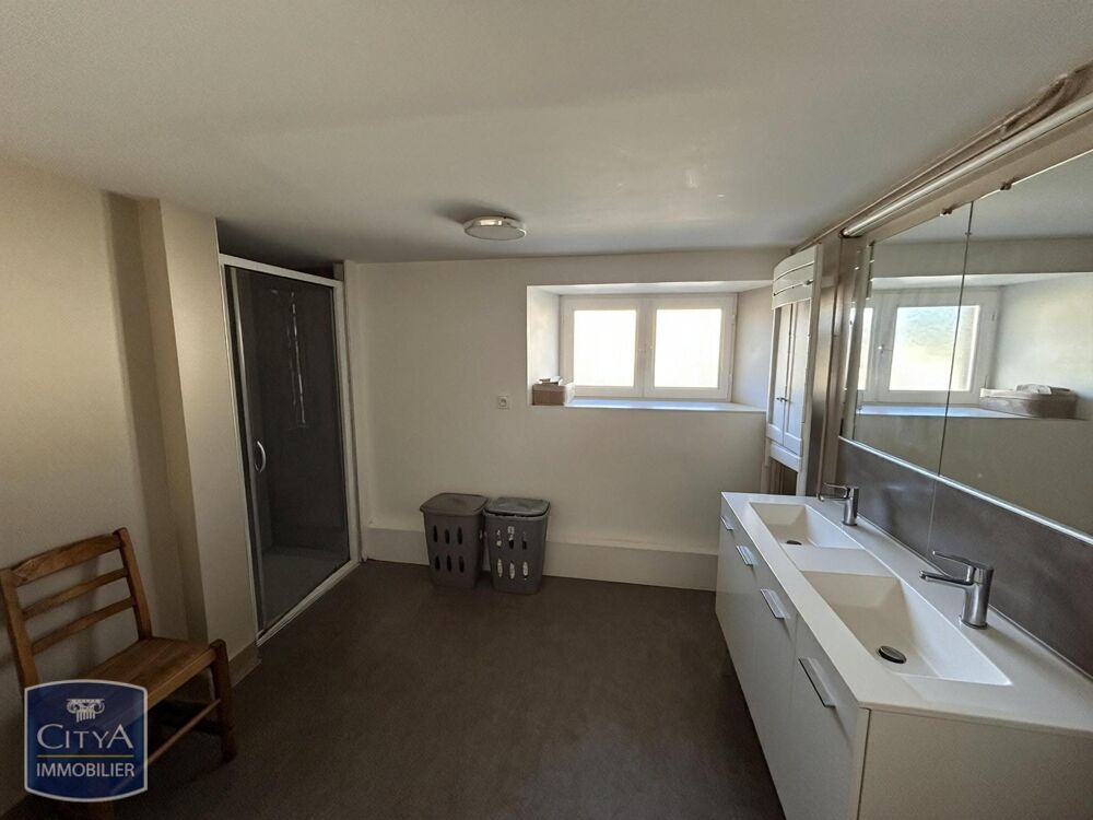 location Maison - 5 pièce(s) - 146 m² Quelaines-Saint-Gault (53360)