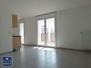  Appartement à louer 3 pièces 60 m²