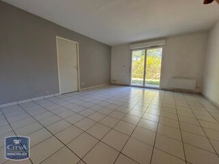  Maison à louer 4 pièces 77 m²