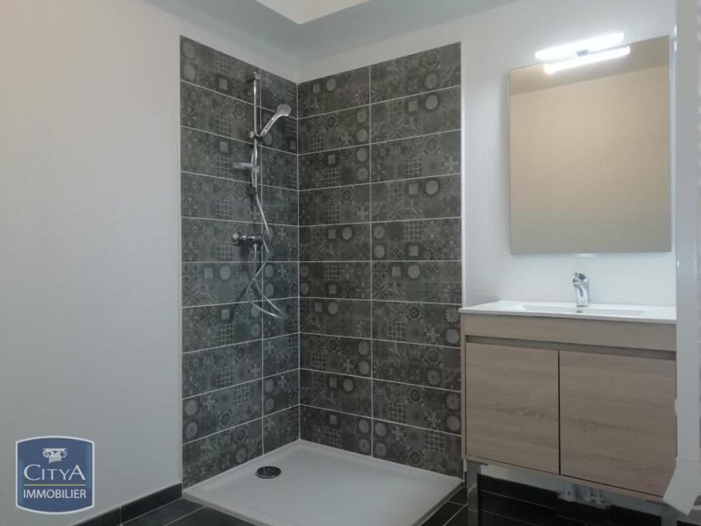 location Appartement - 1 pièce(s) - 34 m² Fréjus (83600)