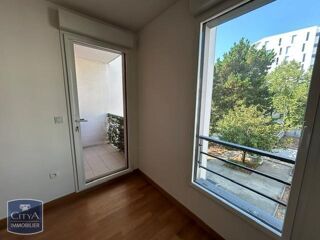  Appartement à louer 3 pièces 83 m²