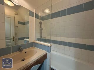  Appartement à louer 2 pièces 28 m²