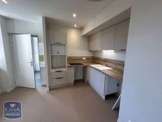  Appartement à louer 3 pièces 60 m²