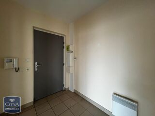  Appartement à louer 4 pièces 97 m²