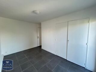  Appartement à louer 3 pièces 56 m²