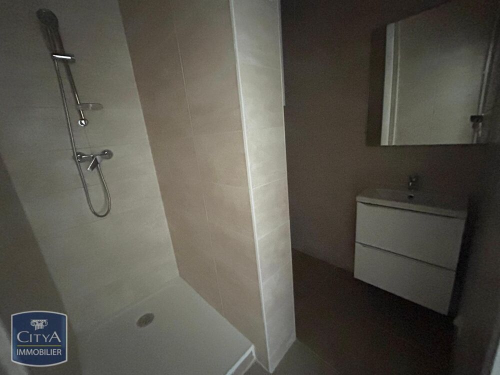location Appartement - 1 pièce(s) - 33 m² Saint-Étienne (42000)