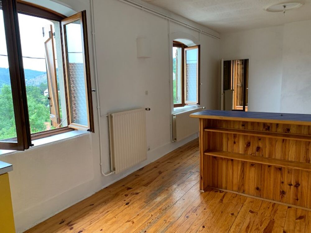 15, Rue Robespierre-UNIEUX- Appartement F3 au 1er étage ....