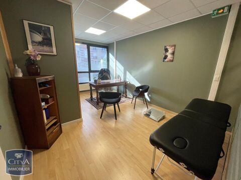 &Agrave; LOUER : Local commercial situ&eacute; &agrave; Limoges, dans un e... 1794 87000 Limoges