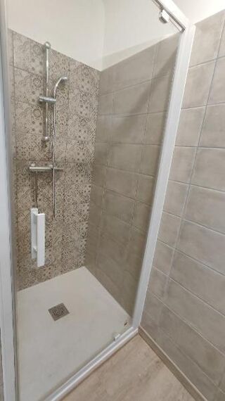  Appartement à louer 3 pièces 61 m²