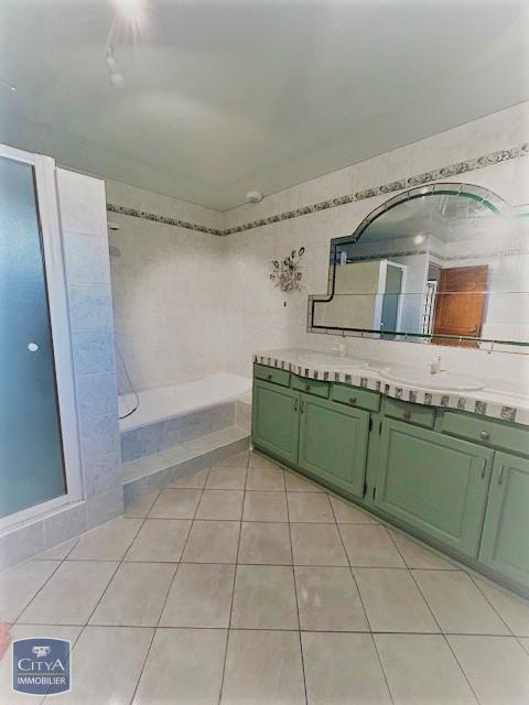  Maison  louer 4 pices 115 m