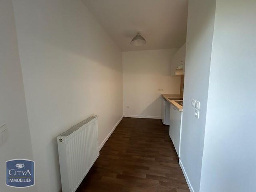 À louer agréable studio de 28m2 à CORBEIL ESSONNES, rue ....