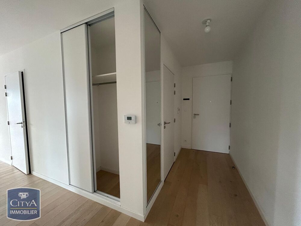 EXCLUSIVITÉ - Appartement T3 avec grande terrasse à Anne....