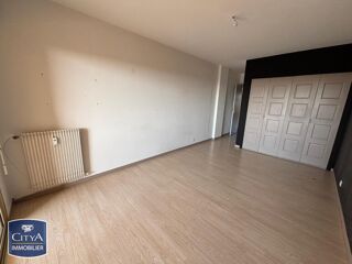  Appartement à louer 3 pièces 85 m²