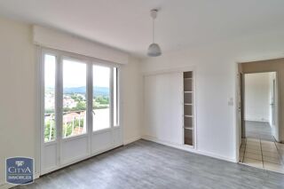  Appartement à louer 3 pièces 68 m²