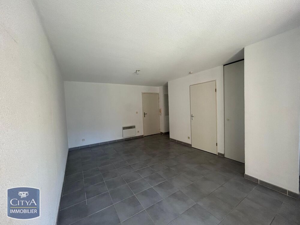 location Appartement - 2 pièce(s) - 42 m² Marguerittes (30320)