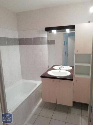  Appartement à louer 2 pièces 47 m²