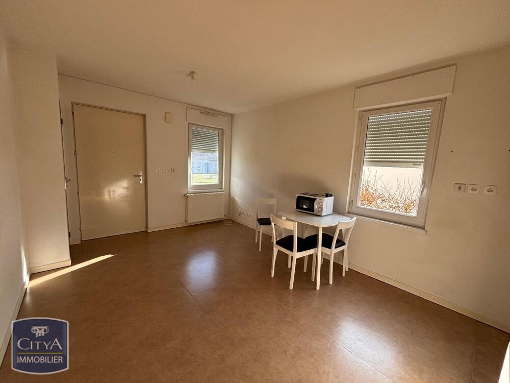 location Appartement - 2 pièce(s) - 41 m² Vatan (36150)