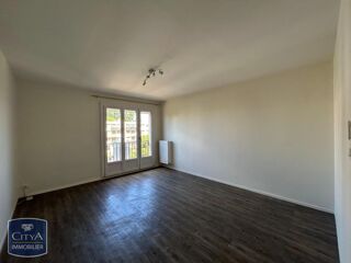  Appartement à louer 3 pièces 65 m²