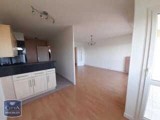  Appartement à louer 3 pièces 72 m²