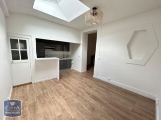  Appartement à louer 3 pièces 65 m²