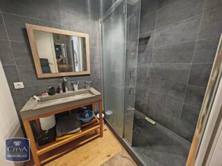  Appartement à louer 3 pièces 66 m²