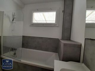  Appartement à louer 3 pièces 56 m²