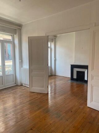  Appartement à louer 3 pièces 64 m²