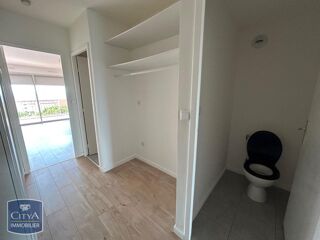 Appartement à louer 2 pièces 61 m²