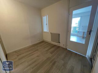  Appartement à louer 1 pièce 33 m²