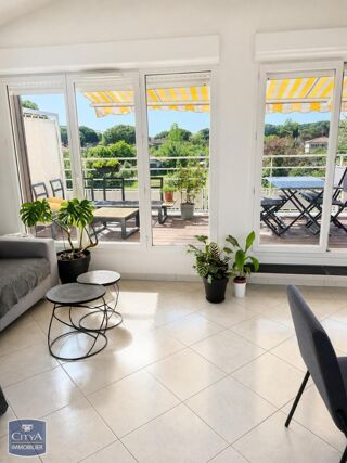  Appartement à louer 3 pièces 65 m²