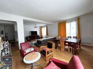  Appartement à louer 5 pièces 118 m²