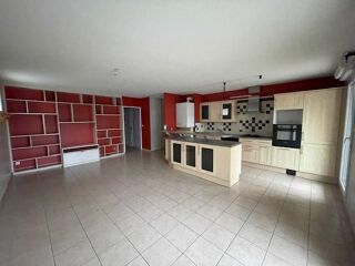  Appartement à louer 4 pièces 89 m²