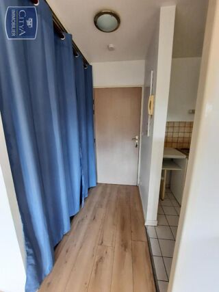  Appartement à louer 1 pièce 32 m²