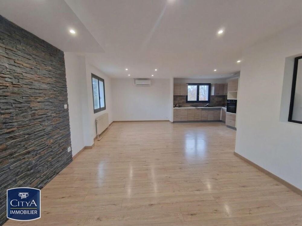 location Appartement - 4 pièce(s) - 96 m² Saint-Germain-Lespinasse (42640)