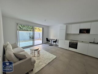  Appartement à louer 2 pièces 45 m²