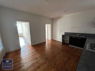  Appartement à louer 4 pièces 108 m²