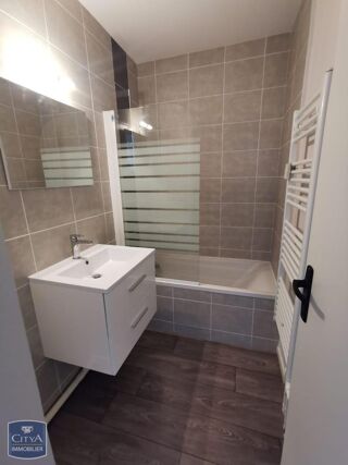  Appartement à louer 2 pièces 43 m²