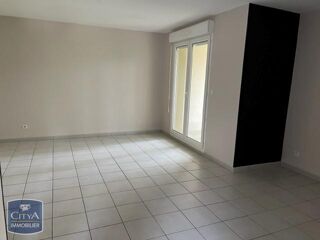  Appartement à louer 2 pièces 55 m²