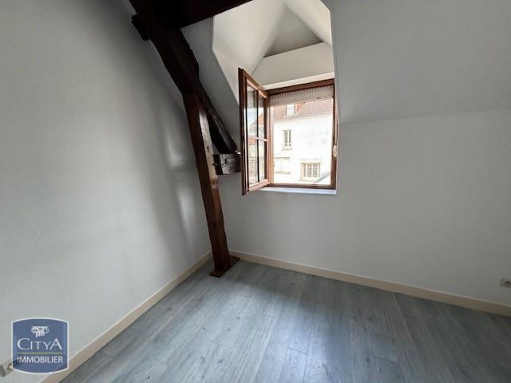 À LOUER : Appartement T2 situé à Château-Thierry, proche....