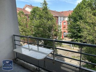  Appartement à louer 2 pièces 55 m²