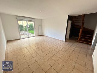  Appartement à louer 4 pièces 83 m²