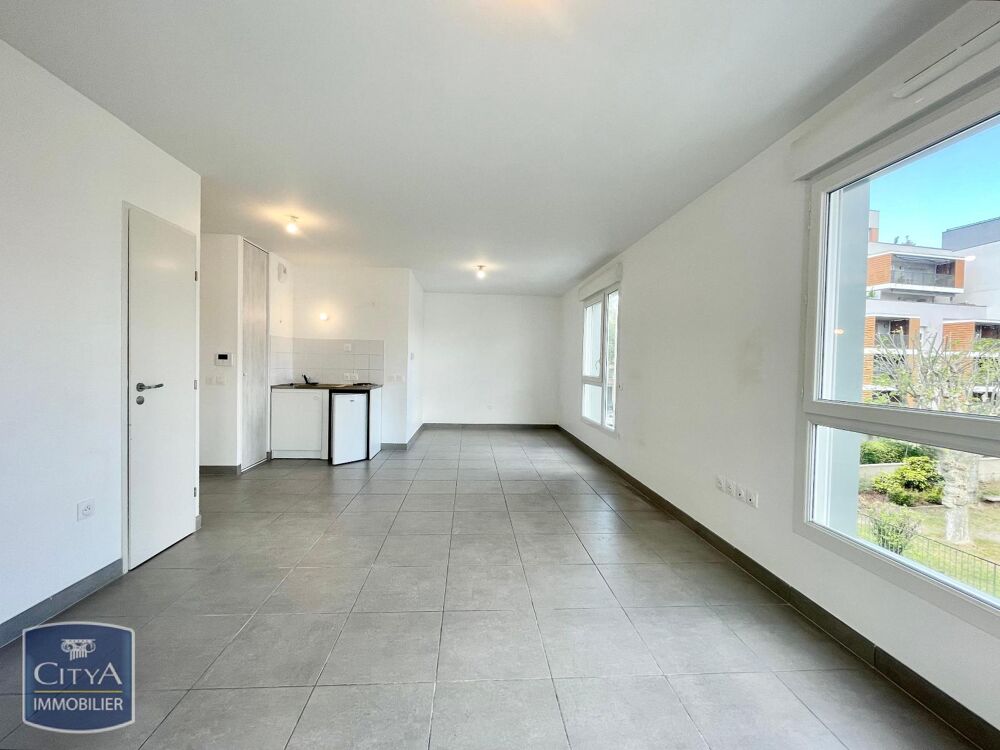 location Appartement - 1 pièce(s) - 37 m² Lyon 8