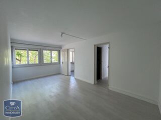  Appartement à louer 3 pièces 56 m²